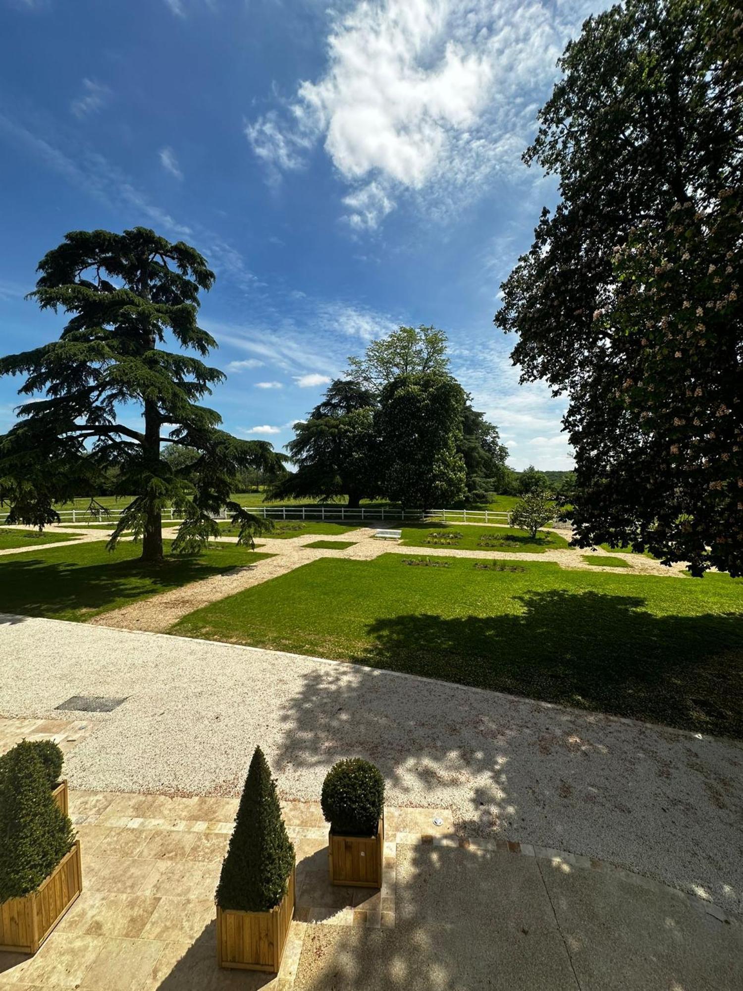 Domaine De L'Ecorcerie Hotel Fontaine-le-Comte Exterior photo